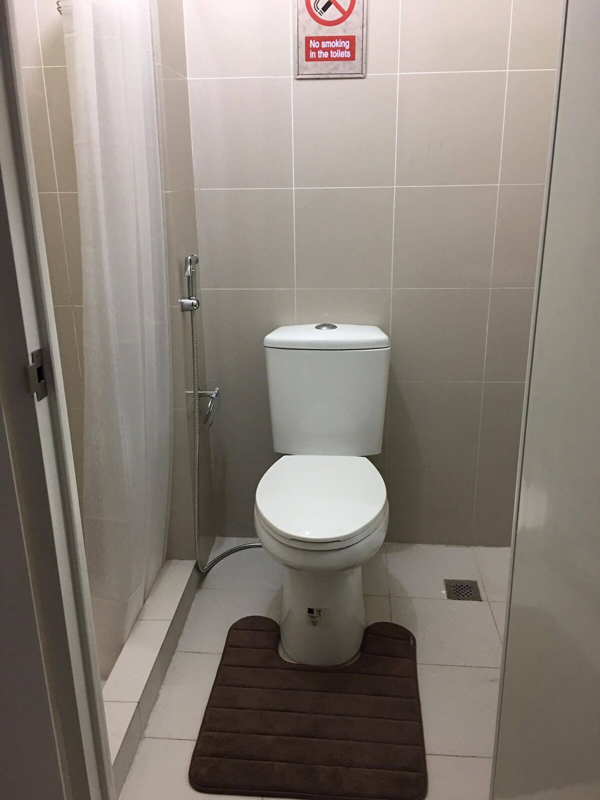 Mall manila toilet jack off Chubby biddeford maine